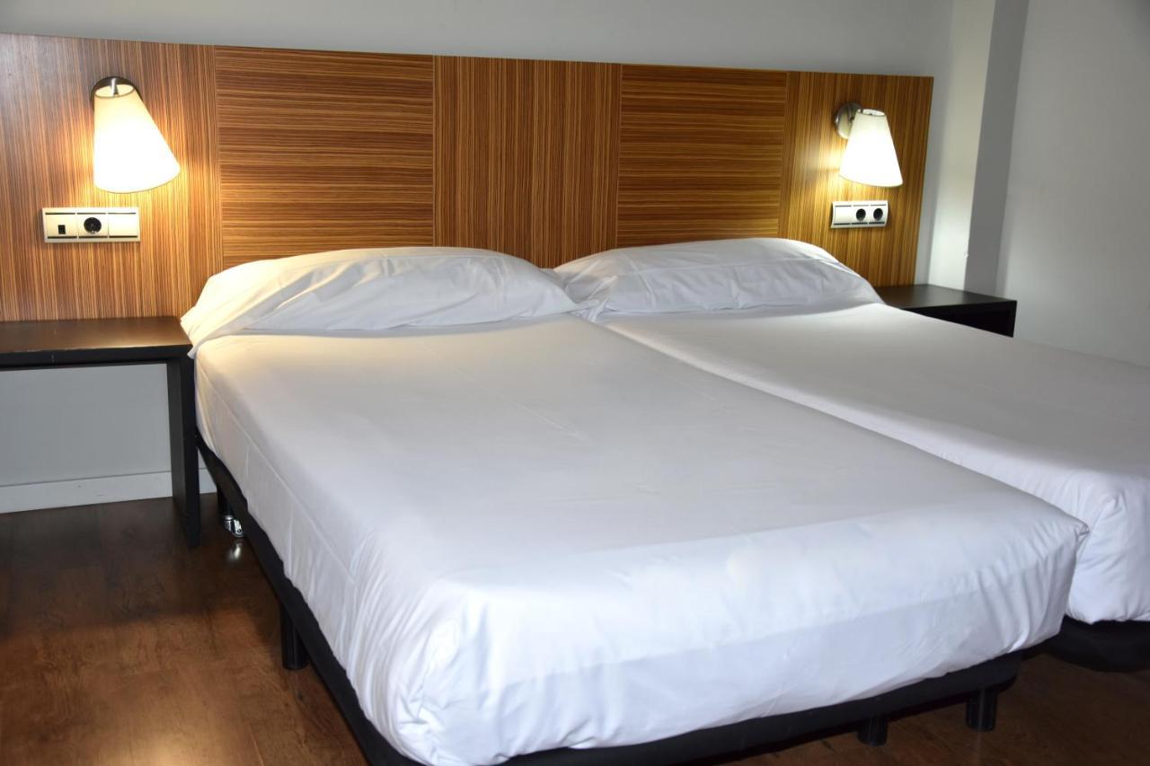 Hotel Y Apartamentos Snoe Isaba Εξωτερικό φωτογραφία