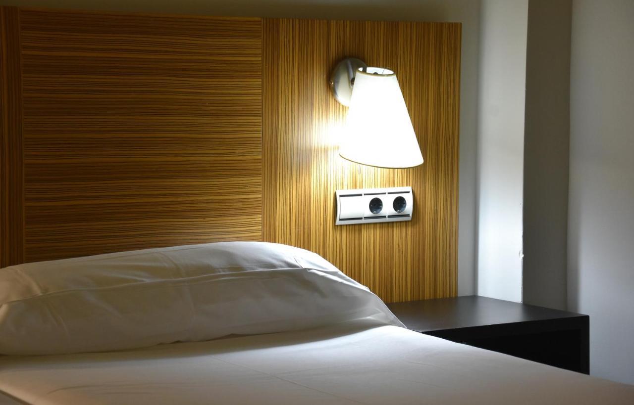 Hotel Y Apartamentos Snoe Isaba Εξωτερικό φωτογραφία