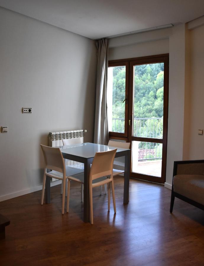 Hotel Y Apartamentos Snoe Isaba Εξωτερικό φωτογραφία