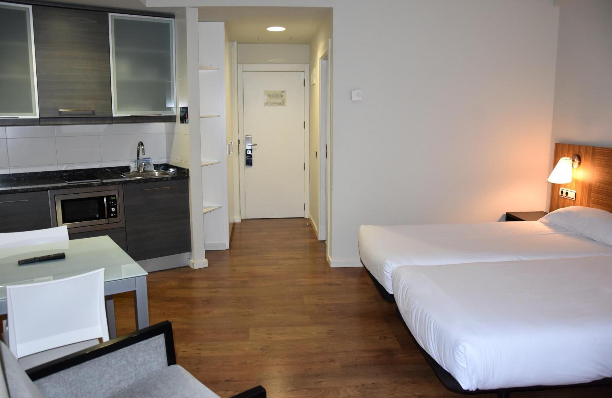 Hotel Y Apartamentos Snoe Isaba Εξωτερικό φωτογραφία