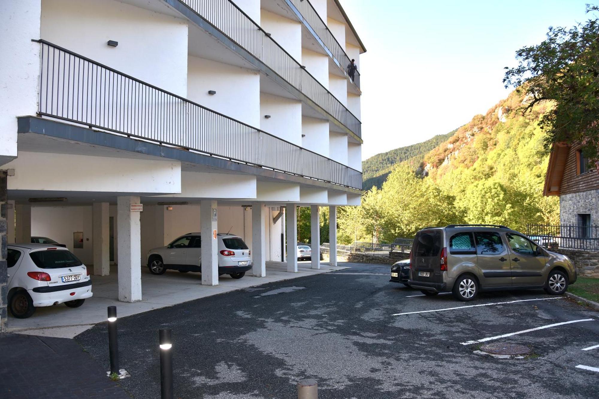 Hotel Y Apartamentos Snoe Isaba Εξωτερικό φωτογραφία