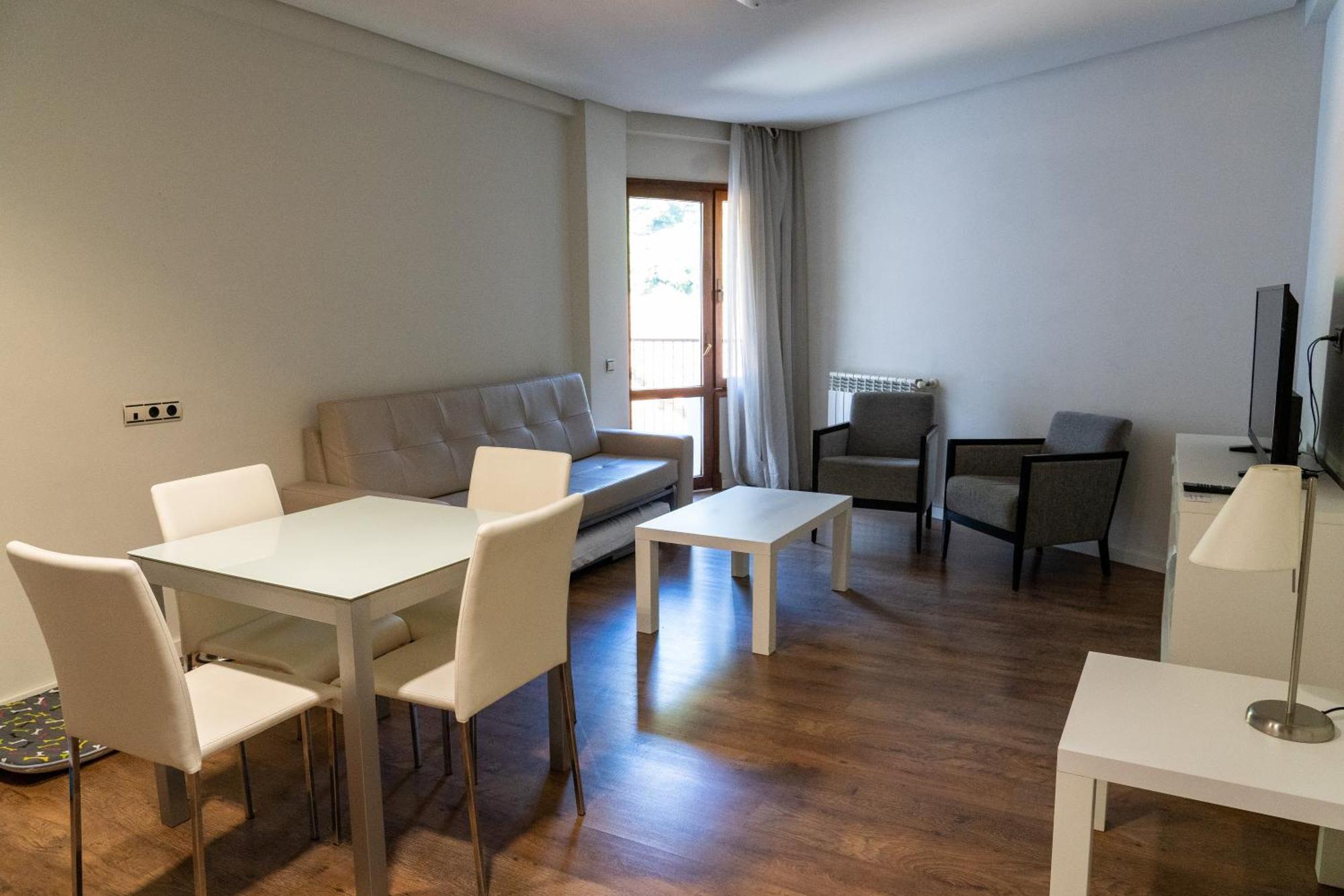 Hotel Y Apartamentos Snoe Isaba Εξωτερικό φωτογραφία